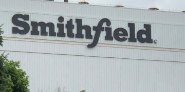 Economic Challenges Impact Iowa Agribusiness