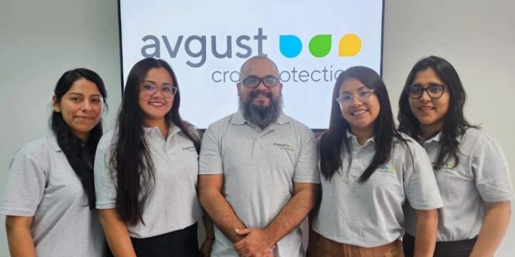 Celebrating Team Success at Avgust Crop Protection Perú