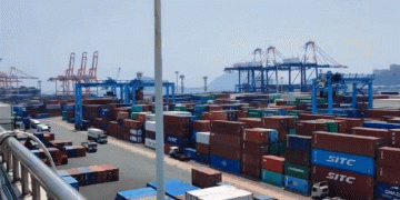 Canada’s Grain Exports at Risk: Impact of Port Workers’ Strike on Farmers and the Agricultural Sector