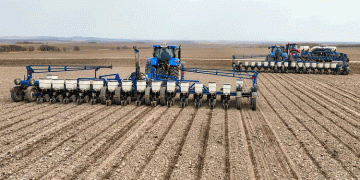 Primorye Farmers Near Completion of Early Grain Sowing Despite Weather Challenges