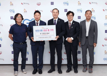 Corporate Social Responsibility in Agriculture: How Donations Like Rice Bags Strengthen Rural Communities